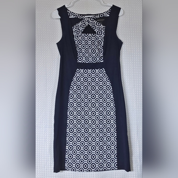 Chic Navy White Sheath Dress Small Work Office Career Bodycon Geometric - Picture 5 of 9